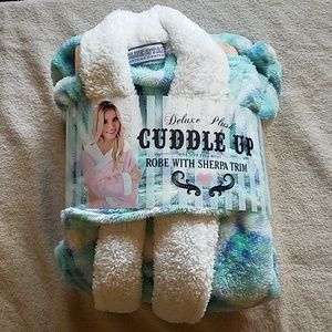Cuddle Up Blue Star Robe